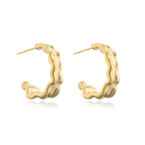 Irregular wavy C-shaped gold-plated earrings with minimalist liquid metal texture