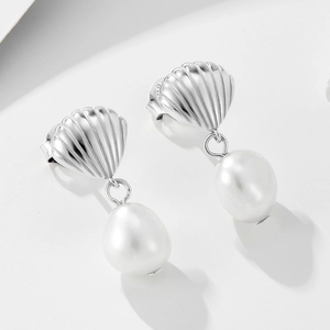 Elegant S925 silver shell earrings with natural white freshwater drop pearls