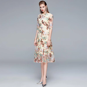 Elegant apricot floral embroidery midi dress with short sleeves in a vintage style