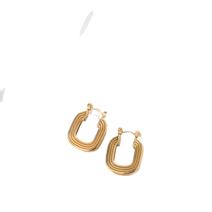 18K gold plated stainless steel U-shaped earrings with vertical textured stripe design