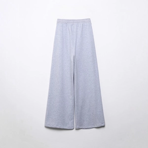 Pantalon large décontracté gris pour femme avec taille élastique et tissu en maille