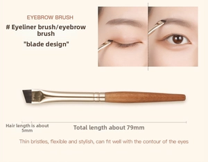 Detail of angled eyeliner and eyebrow brush with 5mm bristle length and 79mm handle