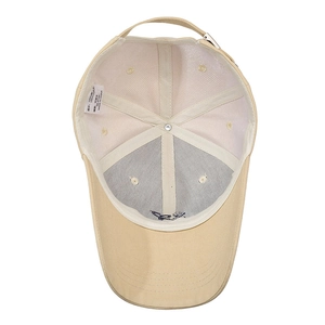 Casquette de baseball en coton beige avec boucle réglable et doublure intérieure en maille