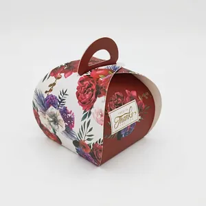 European style heart wedding favor boxes with floral pattern and gold text 50pcs per pack
