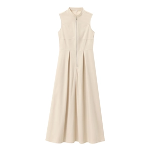 Elegantes beiges ärmelloses Maxikleid mit Stehkragen und plissiertem Saumdesign