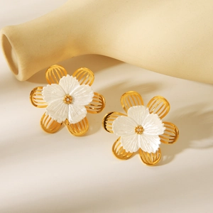 Flower Stud Earrings Stainless Steel 18K Gold Plated White Enamel Rhinestone French Vintage Light Luxury Jewelry For Women