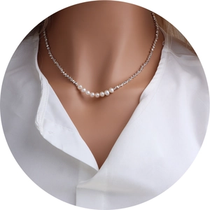 Elegant natural freshwater pearl necklace with silver chain and minimalist silver beads