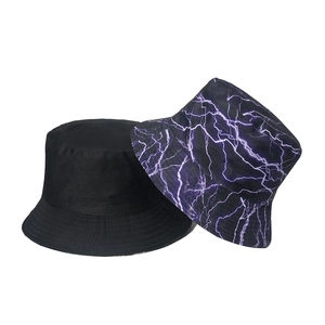 Bobs de style punk en noir uni et imprimé éclair violet pour hommes et femmes