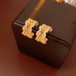 Honeycomb C-Shaped Hoop Earrings With Silver Earring Post Zirconia Pavé Copper Gold Plated For Women Elegant