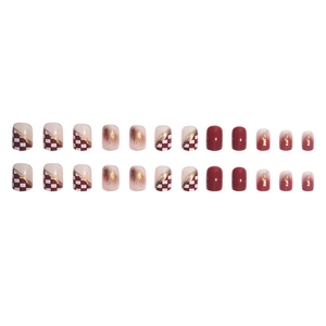 Set di 24 unghie finte corte quadrate bordeaux e rosa a scacchi con foglia d'oro