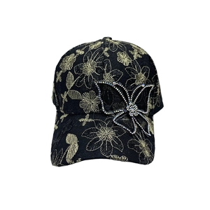 Spitzen-Baseballkappe mit Goldstickerei und glitzerndem Schmetterling-Dekor