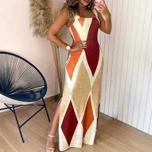 Sleeveless contrast geometric print maxi dress with side slit and slim fit silhouette