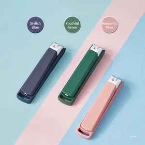 Große Anti-Spritz-Nagelknipser aus Edelstahl in den Farben Blau, Grün und Rosa