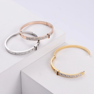 Three-piece geometric titanium steel bangle set with rhinestones and Roman numerals