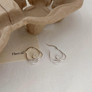 Minimalist 925 sterling silver knotted earrings with irregular curved line design