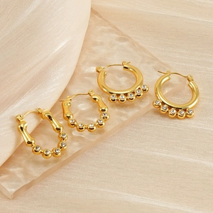 Set of 18K gold plated stainless steel geometric earrings with pearls and crystals