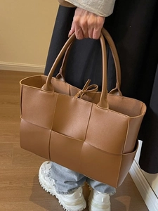 Woven Tote Bag PU Leather Large Capacity Trendy Shoulder Handbag Women Minimalist Summer