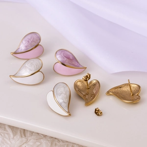 Geometric heart-shaped enamel earrings with marble patterns and gold-plated finish