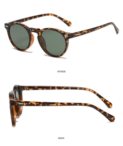 Detailsicht der runden Tortoise-Sonnenbrille mit Metallnieten von der Seite und hinten