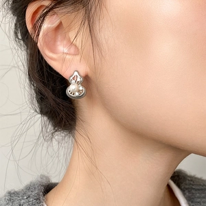 Elegant hollow gourd stud earrings with white pearl and sparkling zircons for women