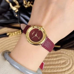 Women Quartz Watch Genuine Leather Strap Vintage Gold Alloy Case Water Resistant Roman Numerals Retro Minimalist Elegant