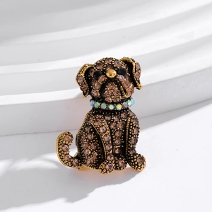 Vintage bulldog brooch in golden alloy with sparkling brown rhinestones and crystal collar