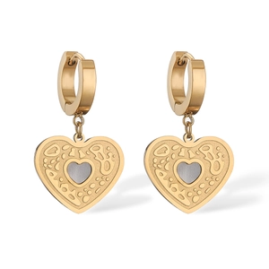 Chic 18K gold plated heart charm hoop earrings with vintage engraved textures