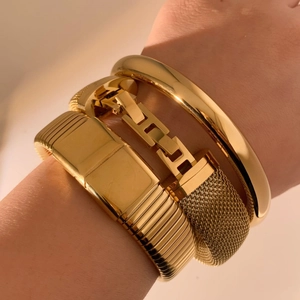 Chic gold plated stainless steel bracelet set featuring mesh and link chain styles