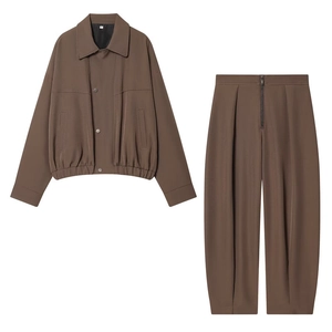 Veste Bomber Marron À Manches Longues Et Revers Et Pantalon Plissé À Taille Haute En Polyester Tissé Pour Femmes