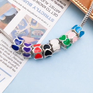 Colorful heart-shaped alloy beads for DIY charm bracelets with various enamel finishes