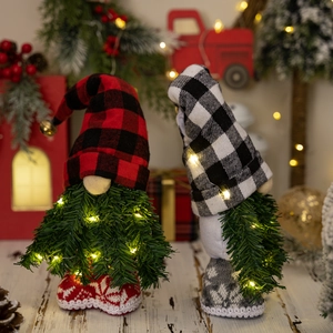 Bambola di peluche gnomo di Natale con barba di pino e luci LED per decorazioni.