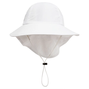 Detailansicht weißer Sonnenhut mit Nackenschutz und atmungsaktivem Mesh-Gewebe