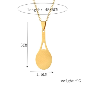 Dimensions détaillées du collier pendentif raquette de tennis doré avec chaîne 45+5cm