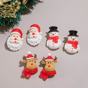 Coffret de boucles d'oreilles de Noël en résine avec Père Noël, bonhomme de neige et renne