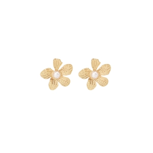 Detailed view of gold flower earrings featuring a central white pearl on a clean background
