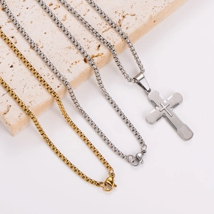 Minimalist stainless steel hip hop necklace with cross pendant in gold and silver finish