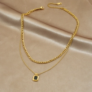 Double-layered gold stainless steel necklace with cuban chain and black square pendant