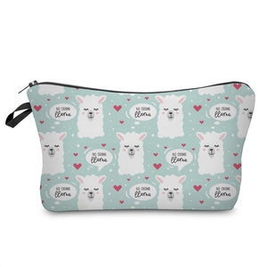 Lichtblauwe alpaca make-uptas met No Drama Llama print en zwart handvat riempje
