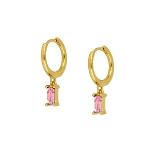 Macro detail of gold hoop earring with rectangular pink zircon and 925 silver hallmark