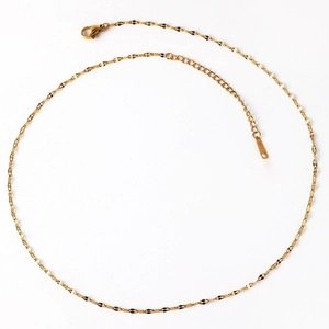 Golden stainless steel flat O-chain necklace with lobster clasp and extension link