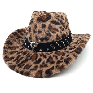 Chapeau de cowboy pour femme à motif léopard avec doublure pelucheuse et tête de taureau