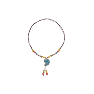Collana doppia boho con perle colorate e ciondolo a conchiglia in ceramica fatta a mano