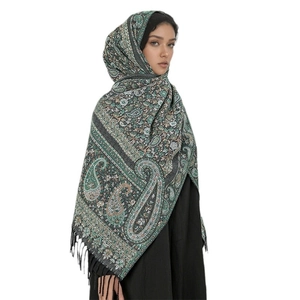 Elegant 2025 paisley patterned thick scarf with tassels in green, grey and beige tones