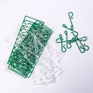 Green and transparent plastic S-shaped hooks for Christmas tree ornament hanging