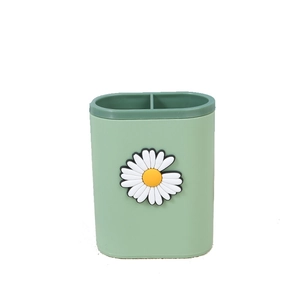 Nordic style green plastic pen holder with cute 3D daisy flower for desk organizing