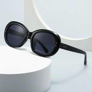 Retro Oval Sunglasses For Men Women UV400 Protection PC Frame Rivet Decor INS Style Fashion Eyewear For Driving Vacation