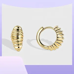 Vintage Geometric Ribbed Croissant Hoop Earrings For Women 18K Gold Plated Metallic Textured Copper Ear Buckle Fashion Jewelry Accessories