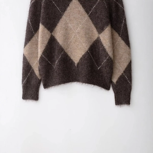 Top bandeau en tricot à losanges marron avec tissu doux et détails d'ourlet côtelé