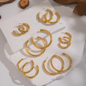 Minimalist 18K gold plated stainless steel C-shape hoop earrings set in various sizes