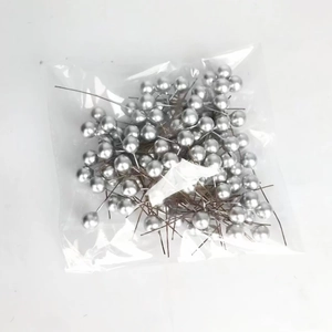 Baies artificielles argentées de 10mm sur tiges pour décorations florales de Noël